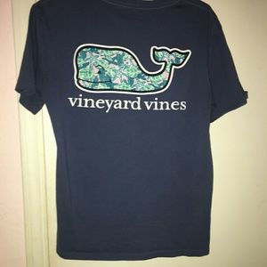 Vineyard Vines t-shirt